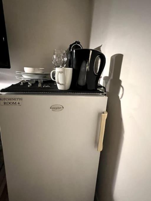 Room 404 - Eindhoven - By T&S. Экстерьер фото